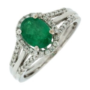 EMERALD & DIAMOND RING