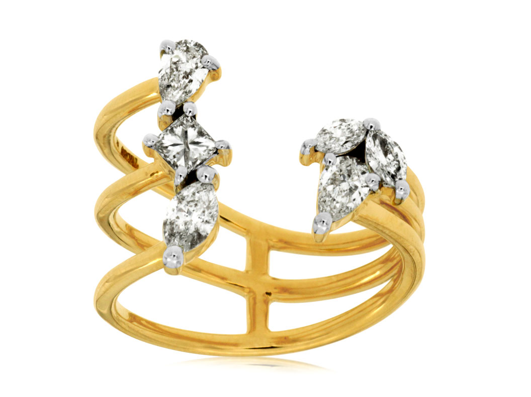 DIAMOND RING
