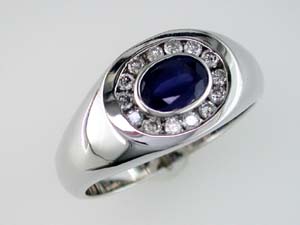 MEN’S SAPPHIRE & DIAMOND RING