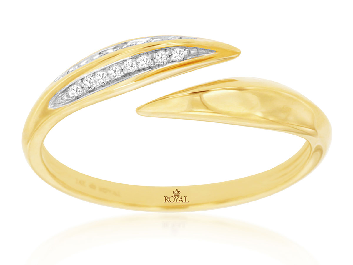 DIAMOND RING