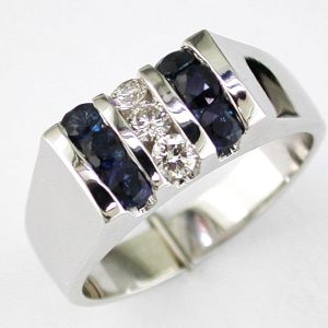 MEN’S SAPPHIRE & DIAMOND RING