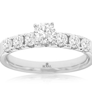 DIAMOND ENGAGEMENT RING