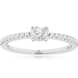 DIAMOND ENGAGEMENT RING
