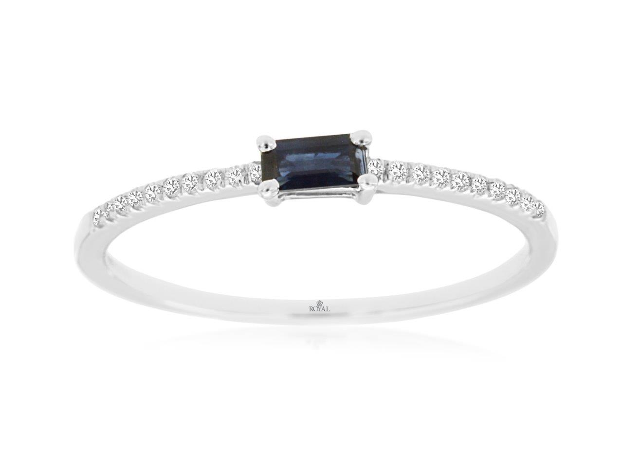 SAPPHIRE & DIAMOND RING