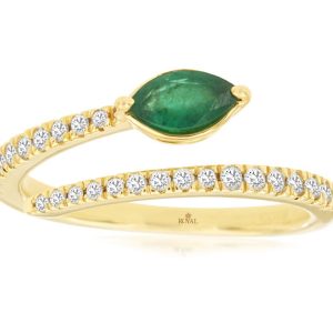 EMERALD & DIAMOND RING