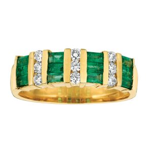 EMERALD & DIAMOND RING