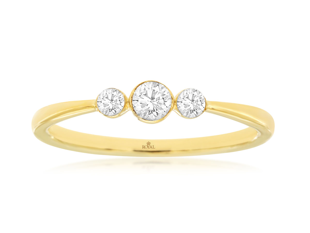 DIAMOND ENGAGEMENT RING