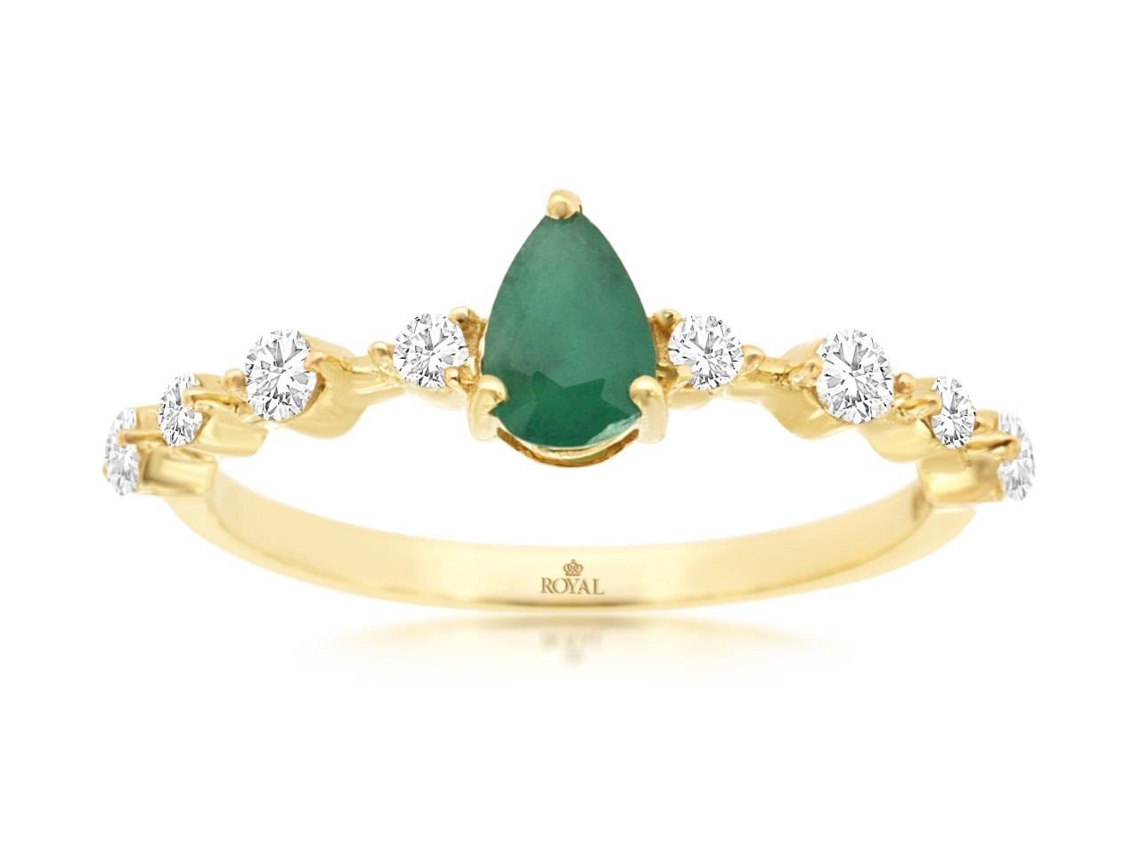 EMERALD & DIAMOND RING