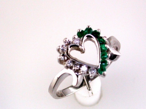 EMERALD & DIAMOND HEART RING