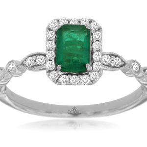 EMERALD & DIAMOND RING