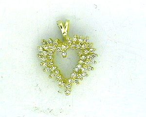 DIAMOND HEART PENDANT