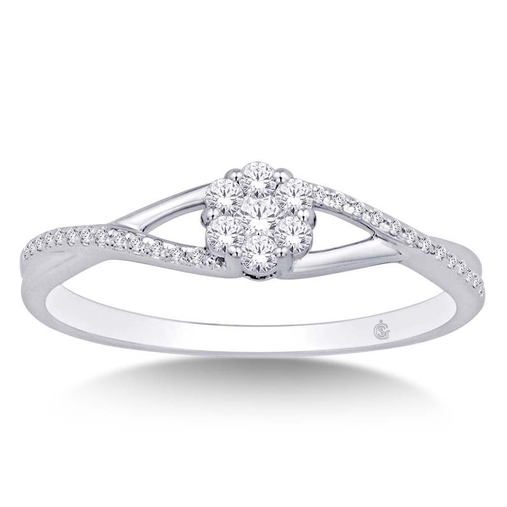 10K White Gold 1/5 Ct.Tw. Diamond Flower Ring