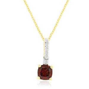GARNET & DIAMOND PENDANT