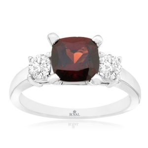 GARNET & DIAMOND RING