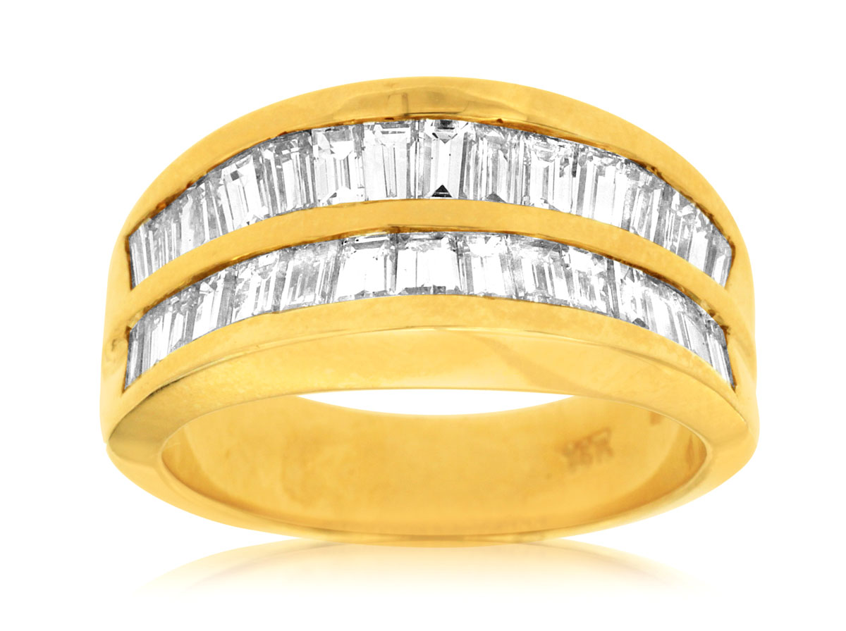 DIAMOND RING