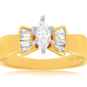 DIAMOND ENGAGEMENT RING