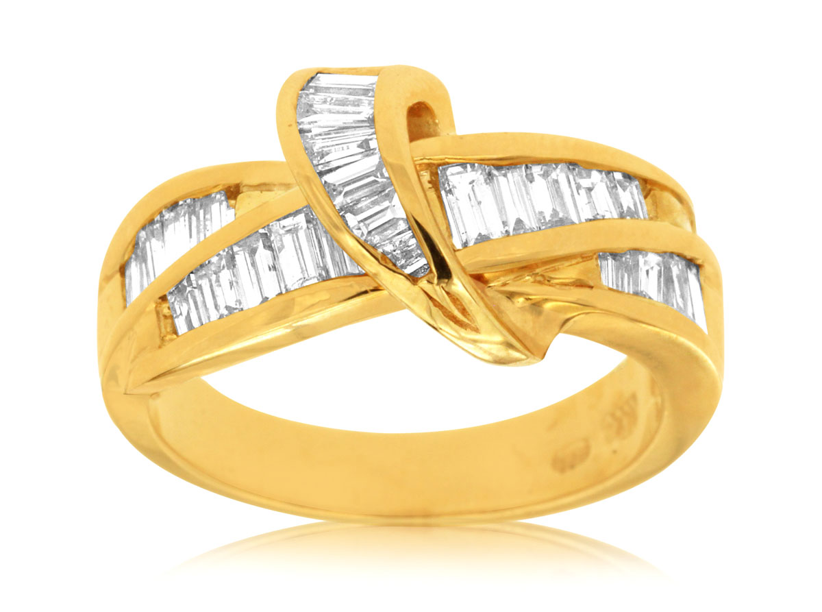DIAMOND RING