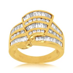 DIAMOND RING