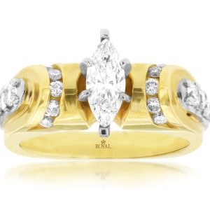 DIAMOND ENGAGEMENT RING