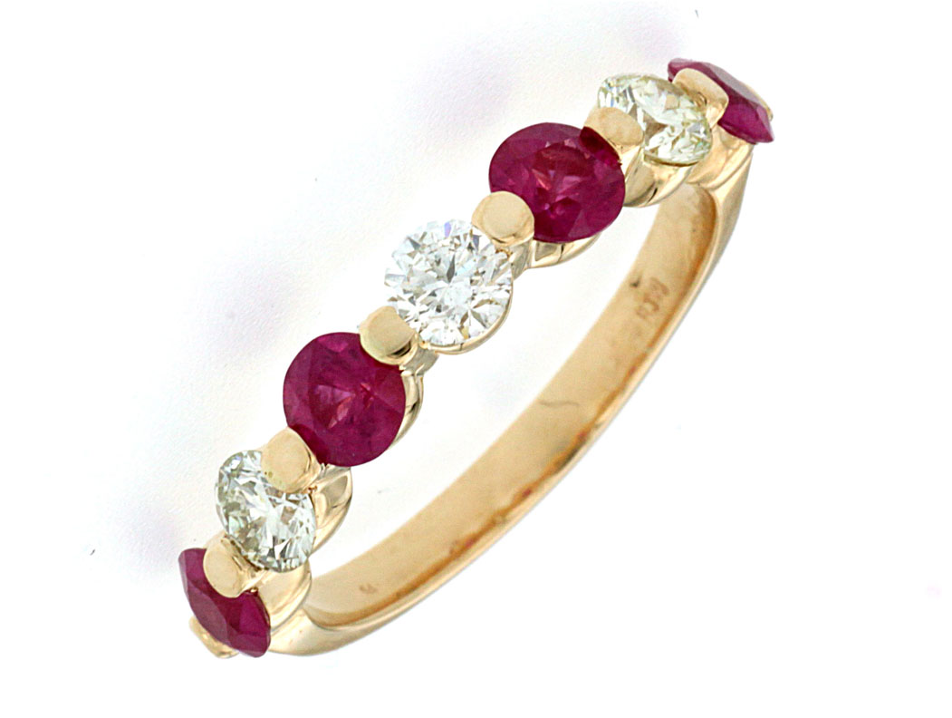 RUBY & DIAMOND RING
