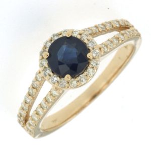 SAPPHIRE & DIAMOND RING