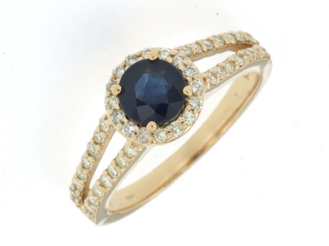 SAPPHIRE & DIAMOND RING