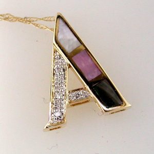 INITIAL DIA & MOPAL PENDANT A