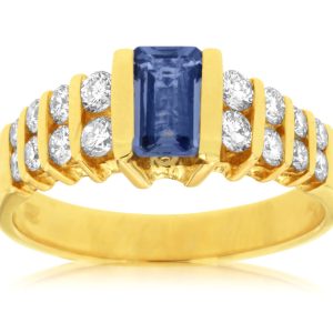 TANZANITE & DIAMOND RING