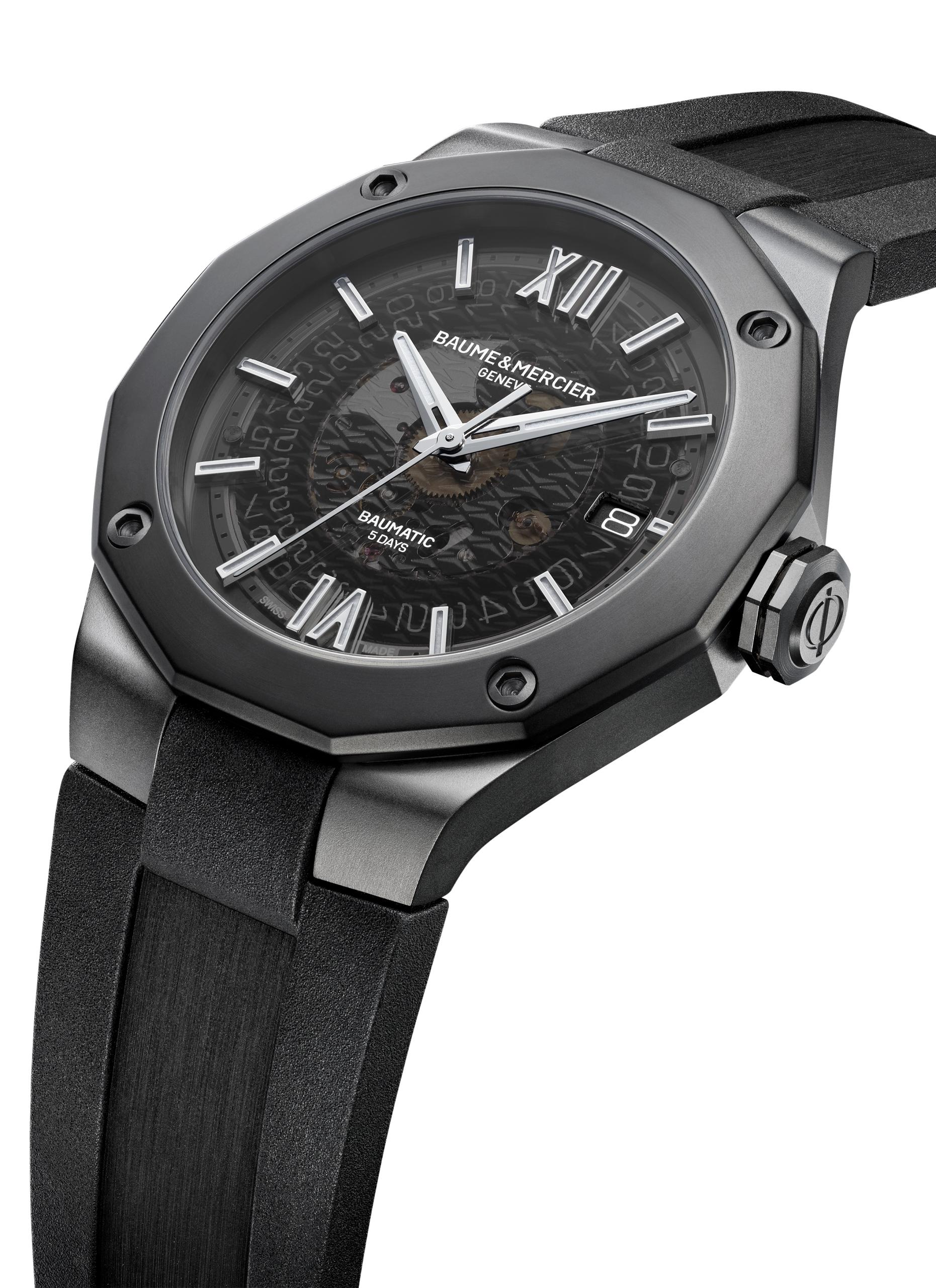 Baume et Mercier - Riviera 10617AUTOMATIC WATCH, DATE DISPLAY - 42MM