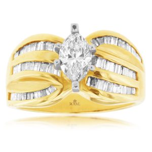 DIAMOND ENGAGEMENT RING