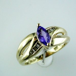 TANZANITE & DIAMOND RING