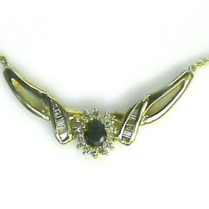 EMERALD & DIAMOND NECKLACE