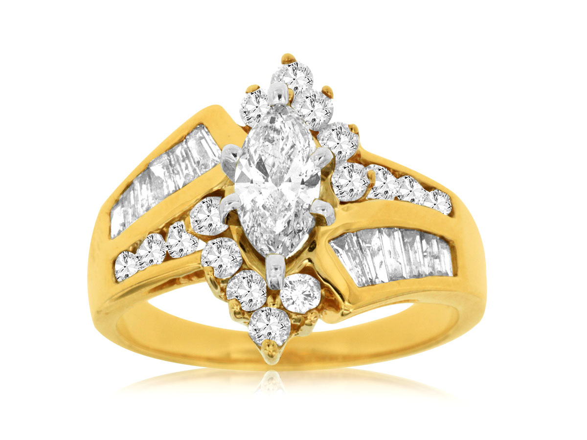 DIAMOND ENGAGEMENT RING