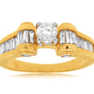 DIAMOND ENGAGEMENT RING