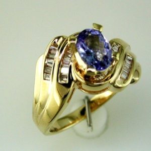 TANZANITE & DIAMOND RING