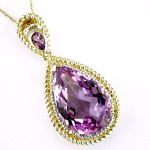 AMETHYST & DIAMOND PENDANT