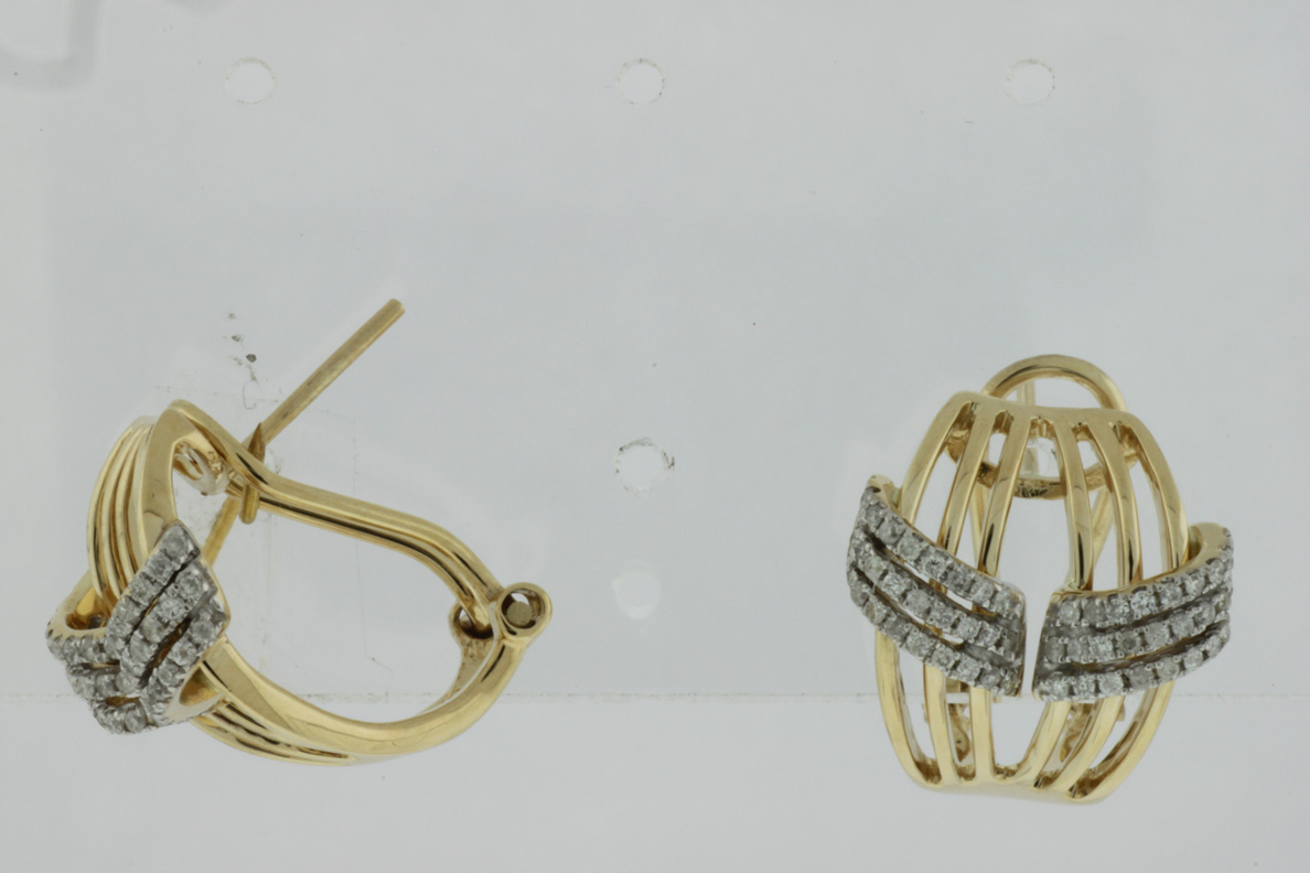 DIAMOND EARRING