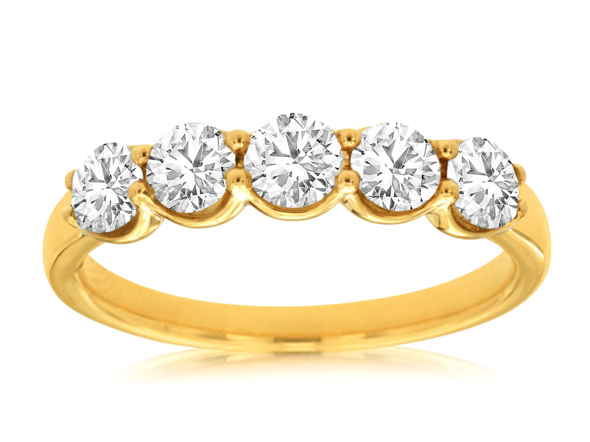 DIAMOND WEDDING BAND