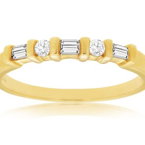 DIAMOND WEDDING BAND