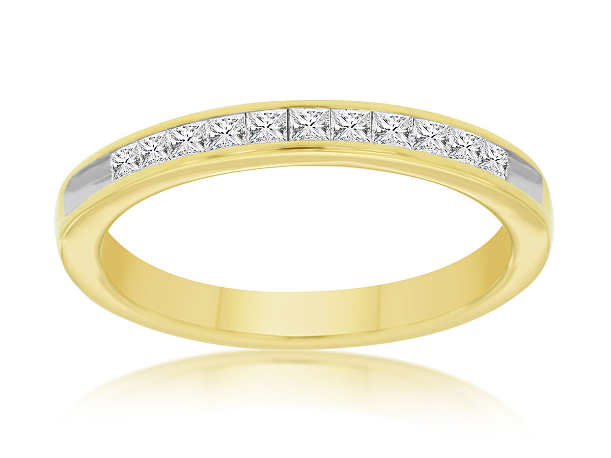 DIAMOND WEDDING BAND