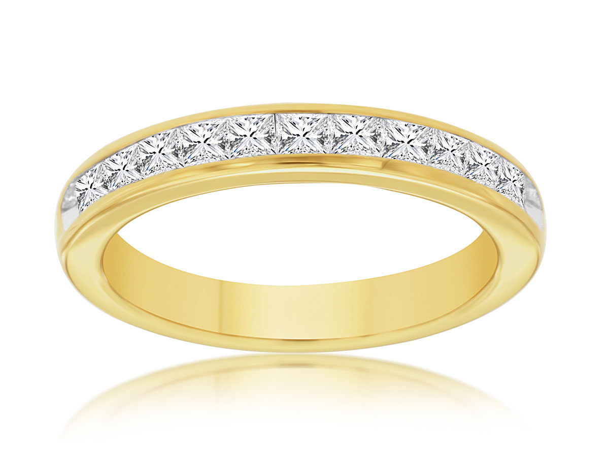 DIAMOND WEDDING BAND