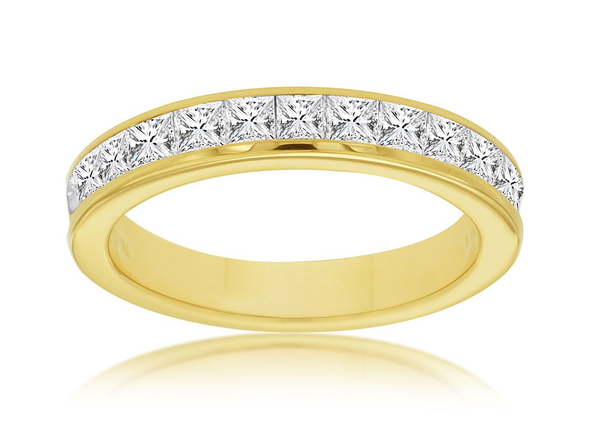 DIAMOND WEDDING BAND