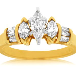 DIAMOND ENGAGEMENT RING
