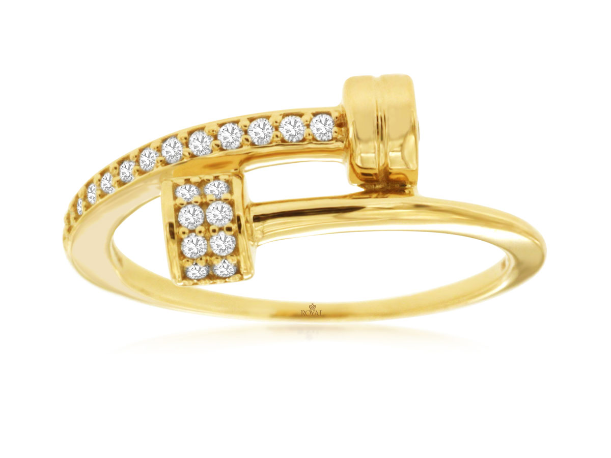 LADIES' DIAMOND RING