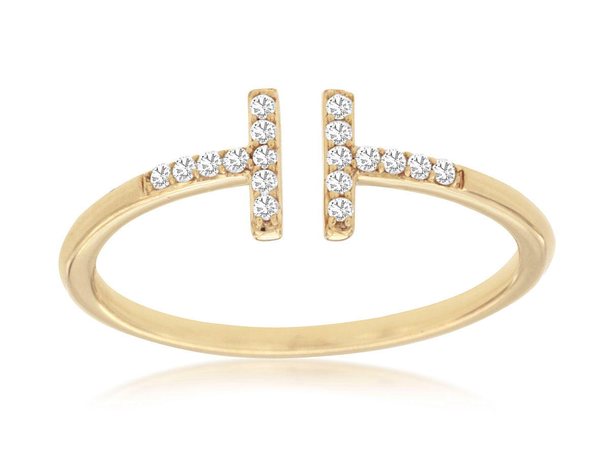 LADIES' DIAMOND RING