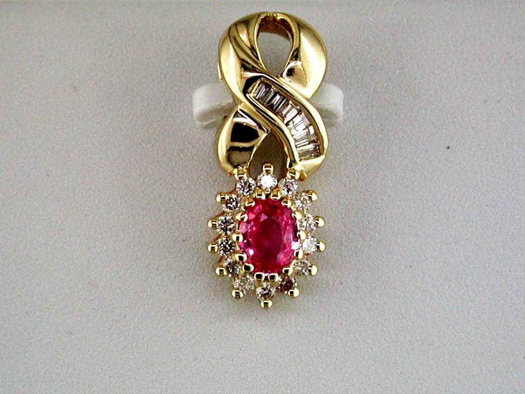 DIAMOND &PINK SAPPHIRE PENDANT
