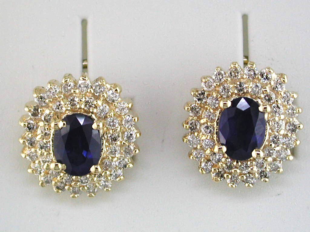 SAPPHIRE & DIAMOND EARRING
