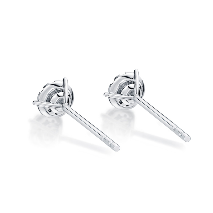 Bouquet 3-Prong Studs .95ctw approx. (.30 centers)