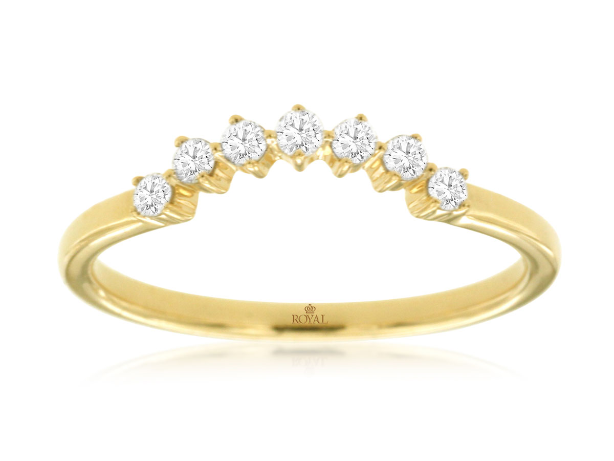 LADIES' DIAMOND RING
