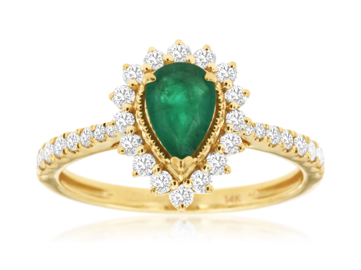 EMERALD & DIAMOND RING